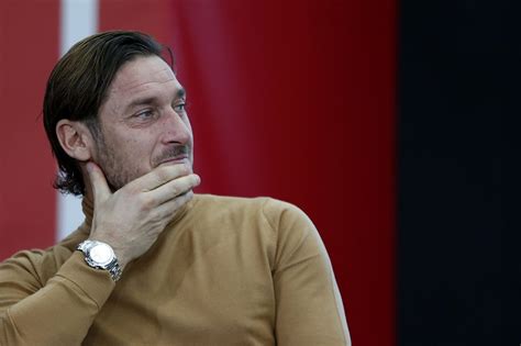 il rolex va dichiarato|Totti.